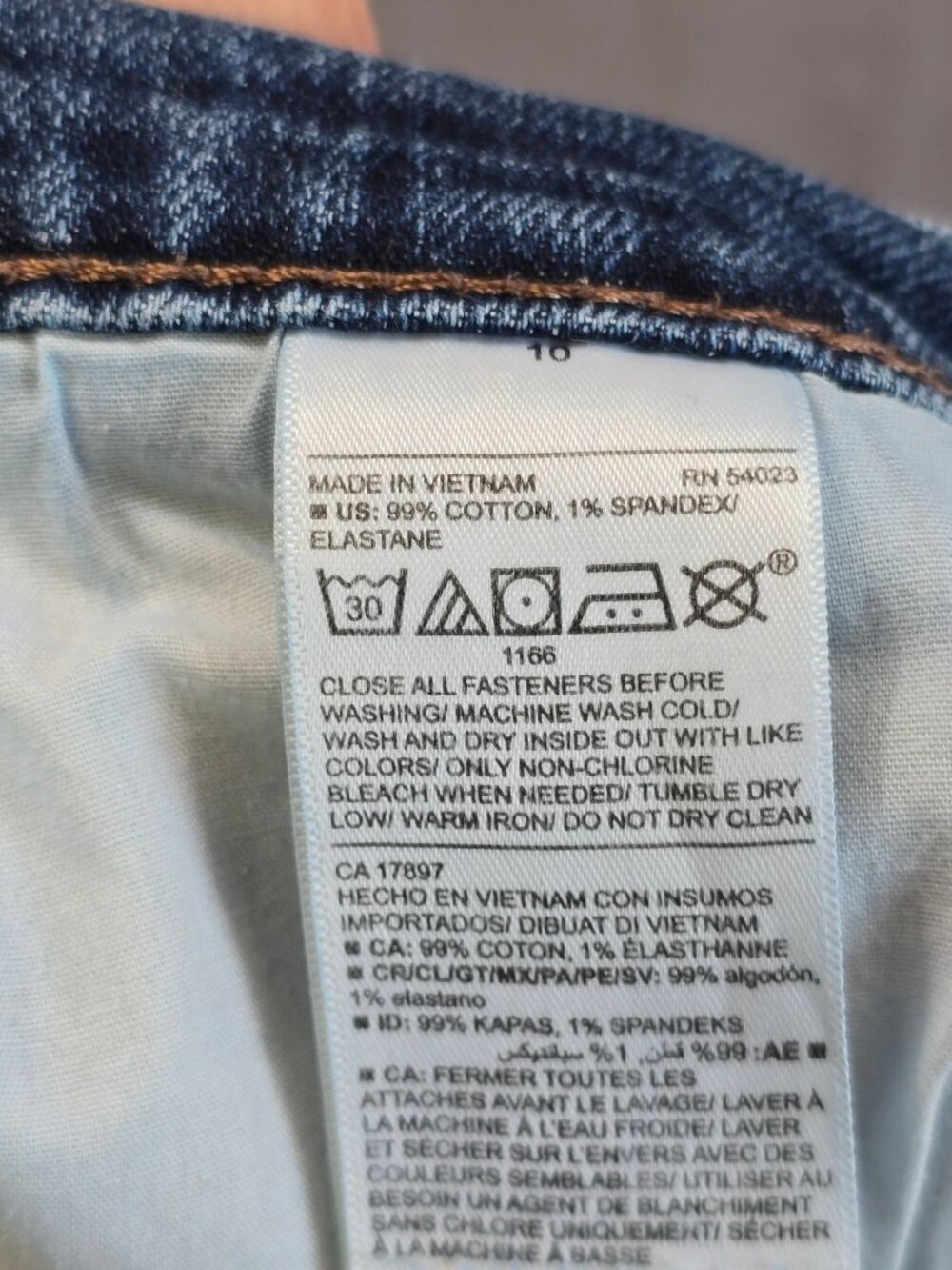 Old Navy Size 10 Mid-Rise Boyfriend Jeans Blue Denim Raw Hem TWO PAIRS - Picture 9 of 10